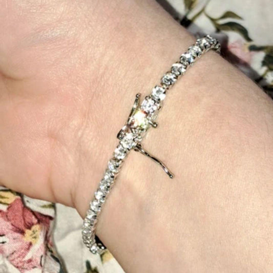 Elegant S925 Silver Moissanite Tennis Bracelet 7 1/4 inches