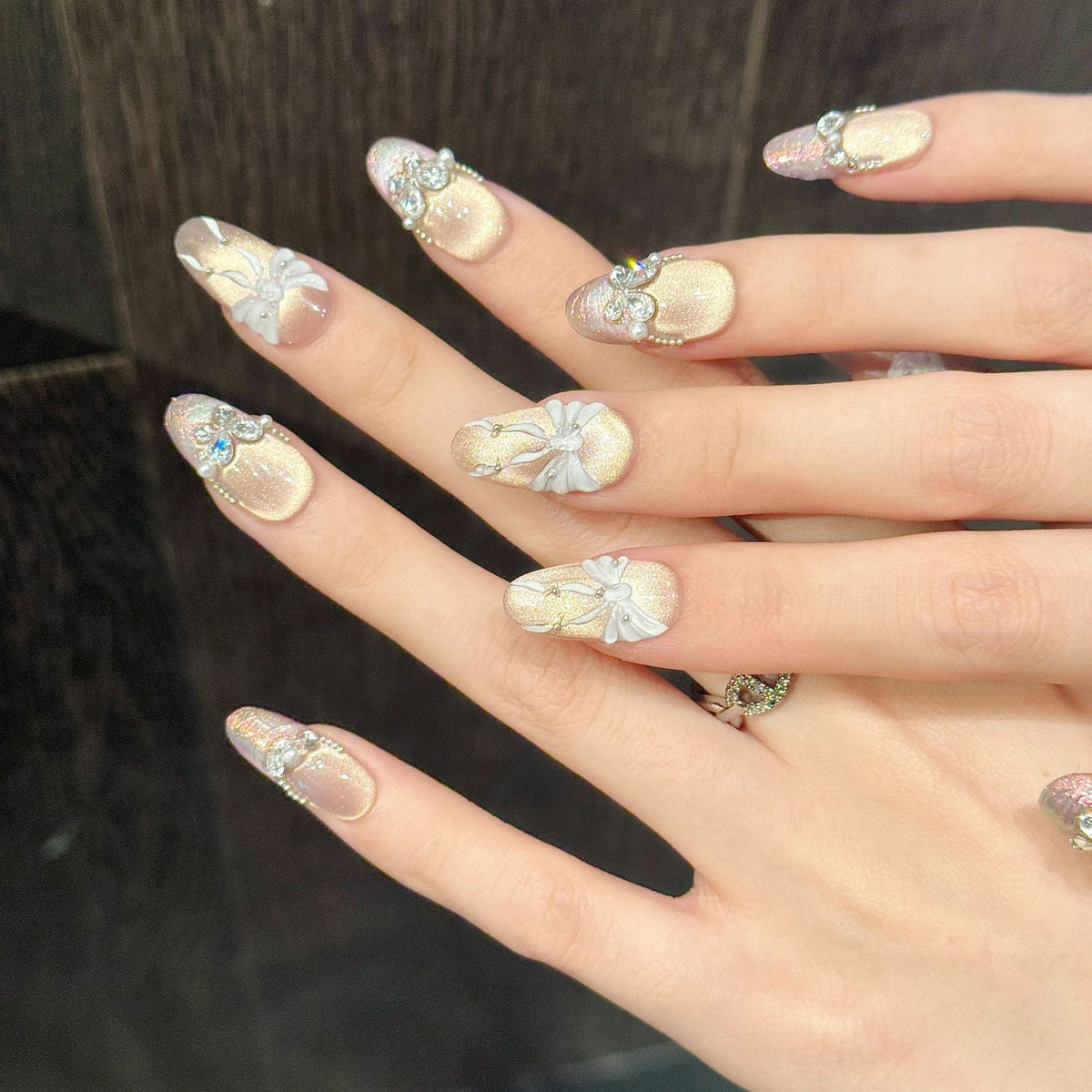 365nails: "Blushing Ballerina" – 3D Bow & Pearl Handmade Medium Almond Nails – Image 4