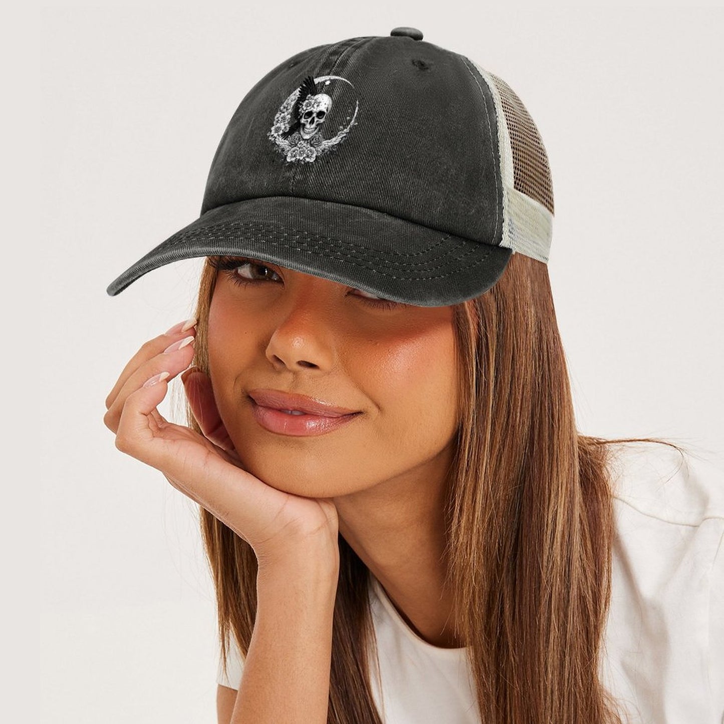 Cotton Trucker Hat for Casual Style - Skull and Roses