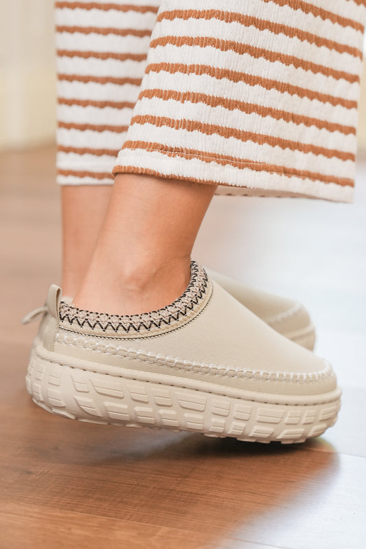 White Contrast Stitch Detail Faux Suede PU Patchwork Plush Winter Clog Slippers